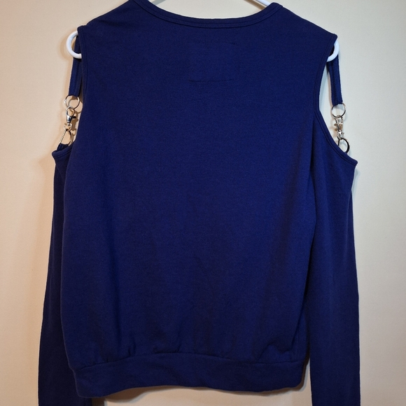 Chocolate USA medium cold shoulder metal buckle crew neck thin sweatshirt - Picture 4 of 7